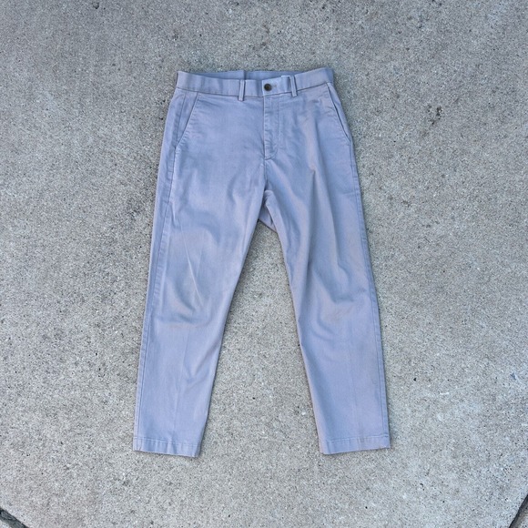Modern Slim Cropped Khakis in GapFlex | Size 32 - Picture 1 of 3
